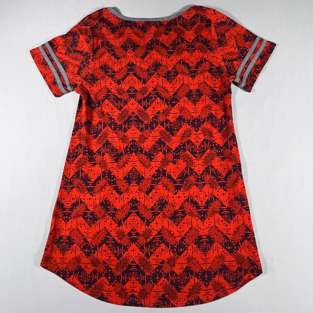 LuLaRoe Randy Top Womens XS Red Black Chevron Geometric High Low Short Sleeve - Picture 6 of 10